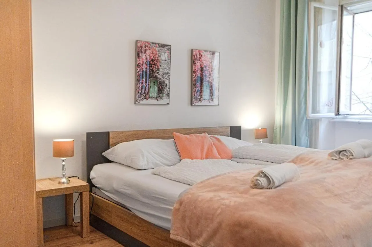 Charming Apt - Ideal For Longstays Wien 0*,  Österrike